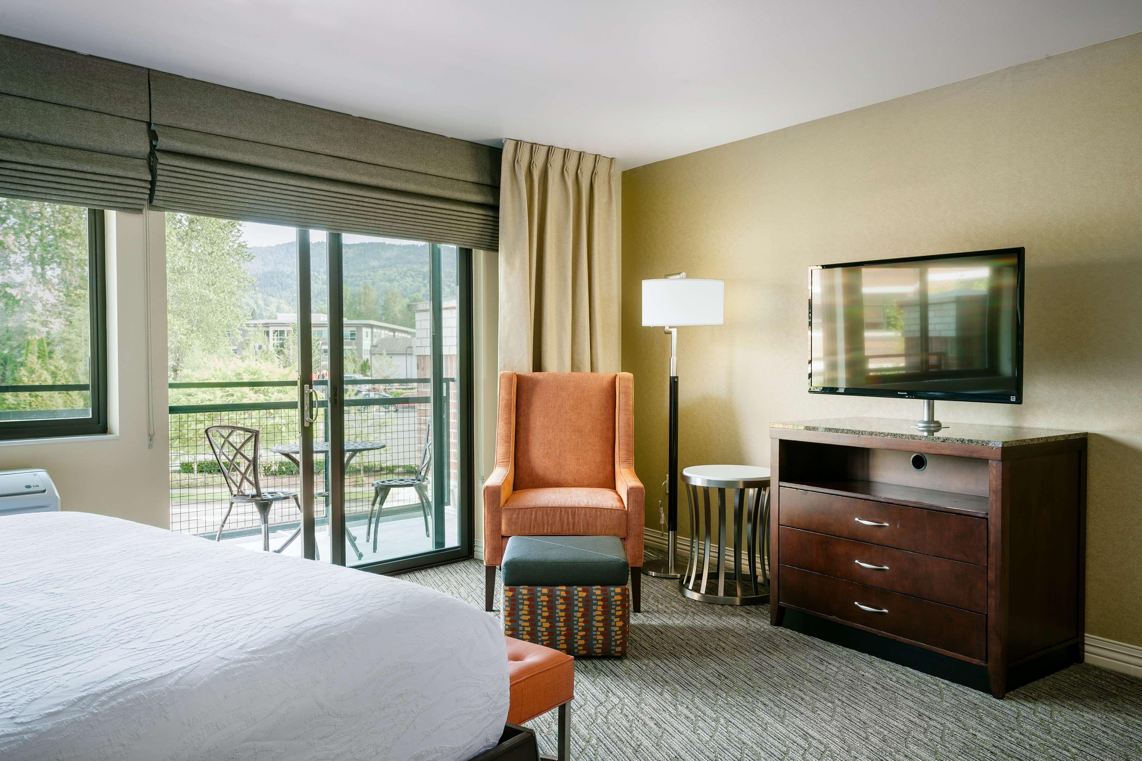 Hilton Garden Inn Seattle/איסאקה מראה חיצוני תמונה