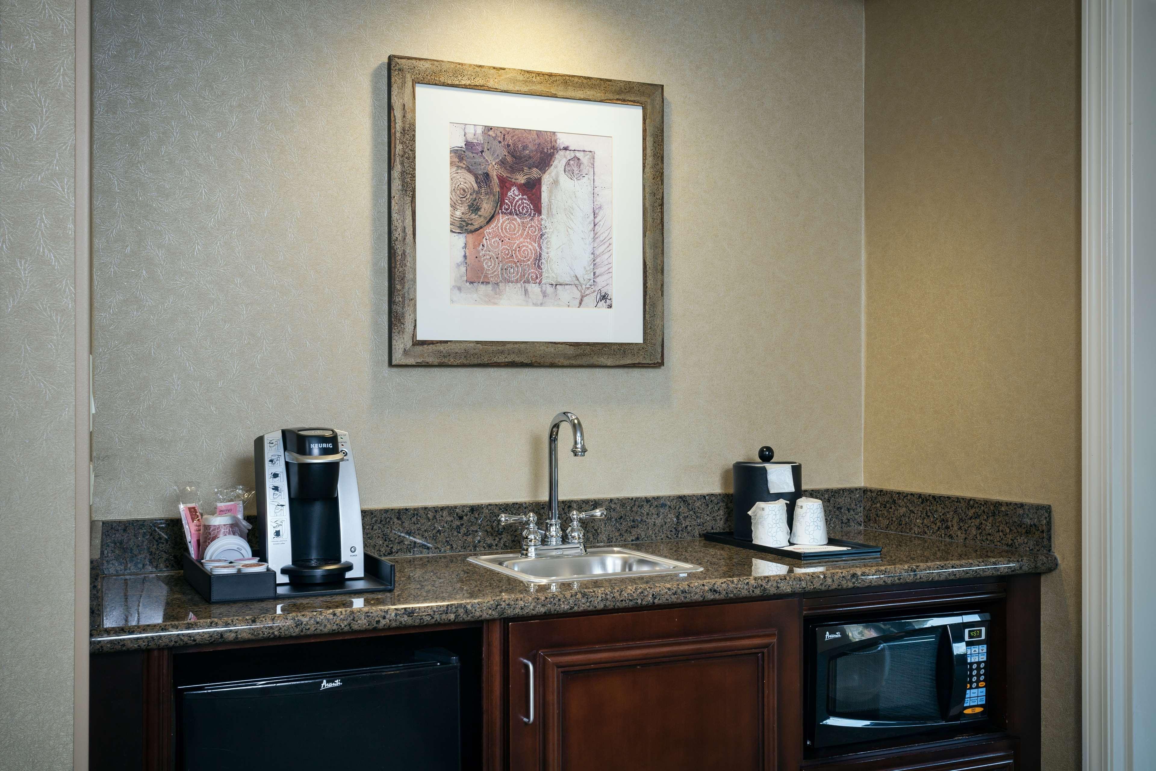 Hilton Garden Inn Seattle/איסאקה מראה חיצוני תמונה